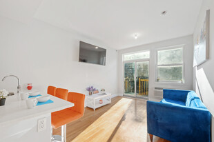 Building Photo - 26A Scholes St