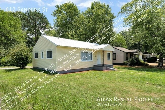 Building Photo - 612 Sanders St