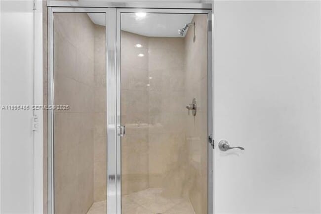 Building Photo - 1830 S Ocean Dr