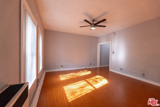 Building Photo - 661 Shatto Pl