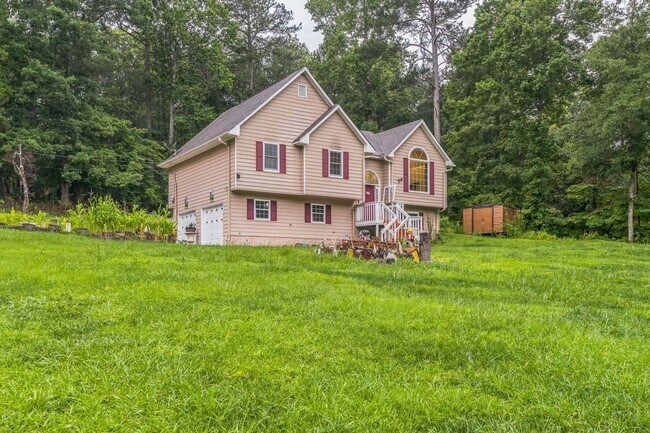 Building Photo - Charming 4BR House in Douglasville