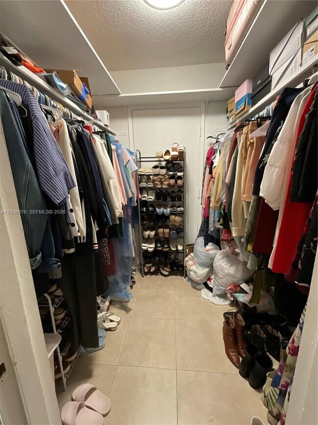 Building Photo - 820 NW 87th Ave