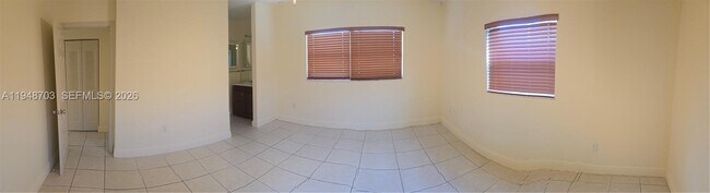 Building Photo - 4320 SW 138th Ct