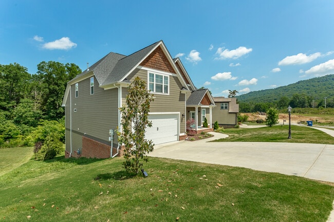 Building Photo - 7725 Peppertree Dr