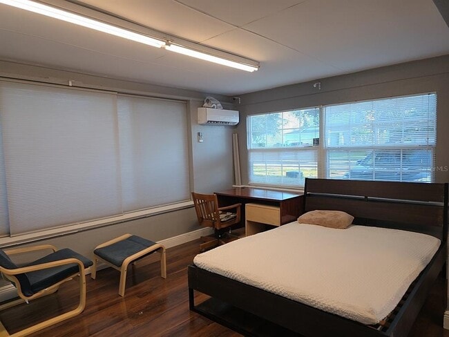 Building Photo - 4713 W El Prado Blvd