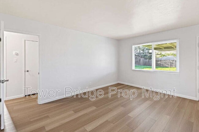 Building Photo - 6405 Friday Cir