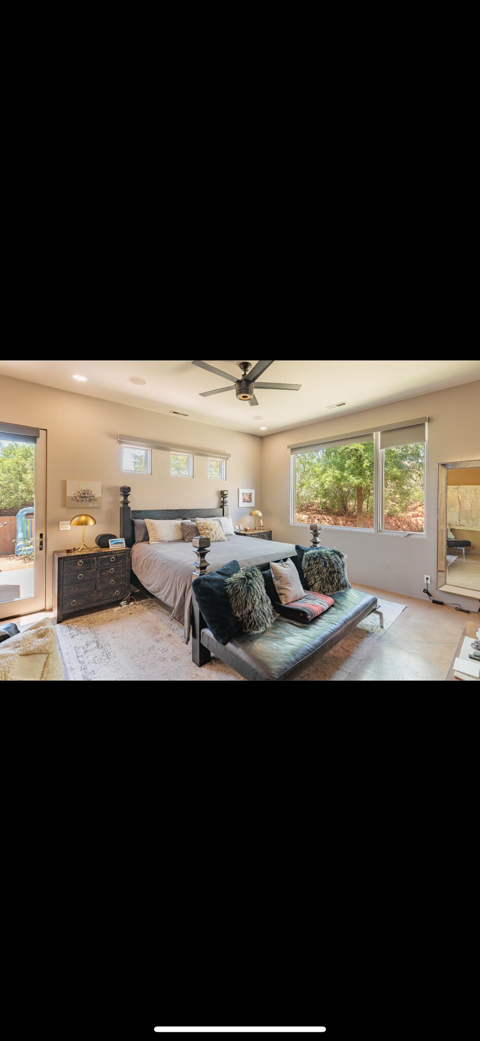Building Photo - 384 W Brittlebush Way