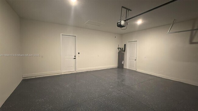 Building Photo - 241 Pembroke Dr