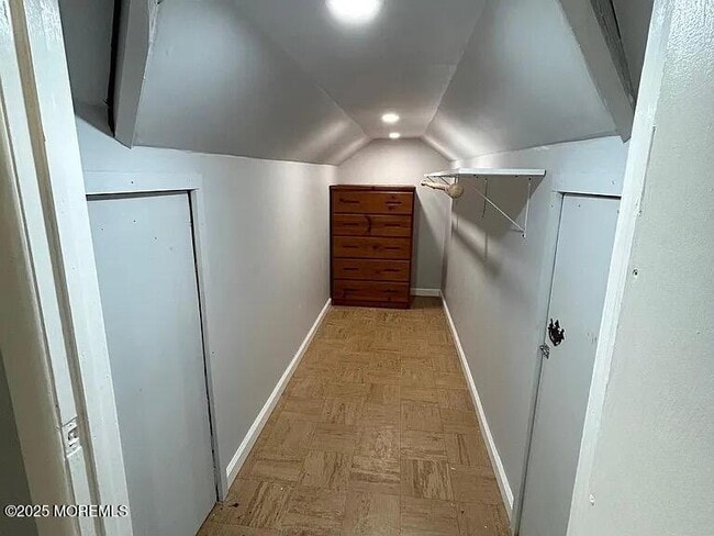 Building Photo - 1515 7th Ave