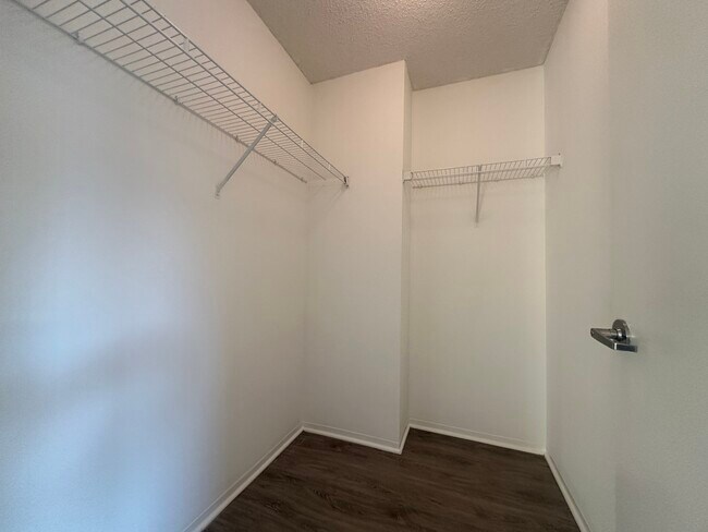 Building Photo - 180 N Jefferson St