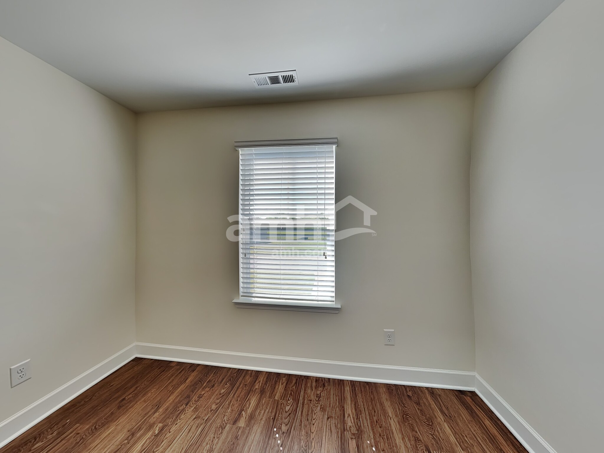 Building Photo - 601 Drema Ct