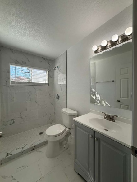 Building Photo - 2934 Hatton St