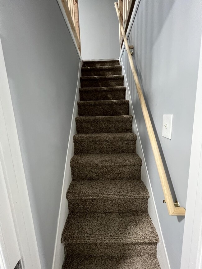 Building Photo - 85 Chestnut St