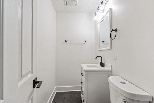 Building Photo - Completely Renovated 4 Bedroom Home in West View!!