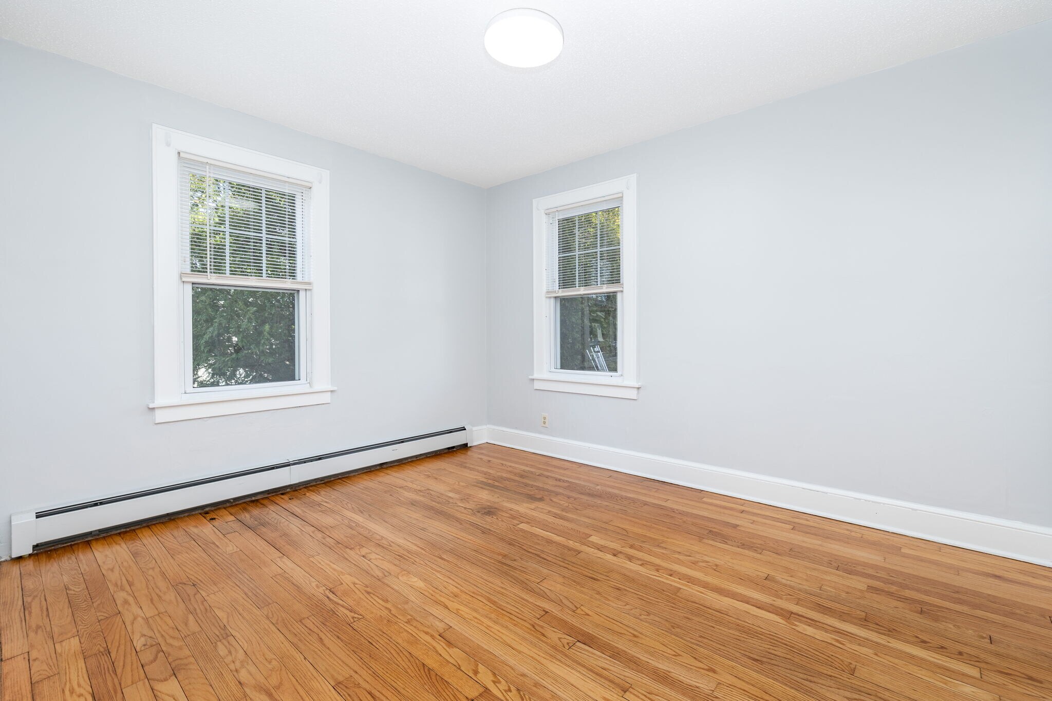 Building Photo - 971 Enfield St