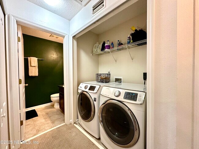 Building Photo - 1659 Biscayne Bay Cir