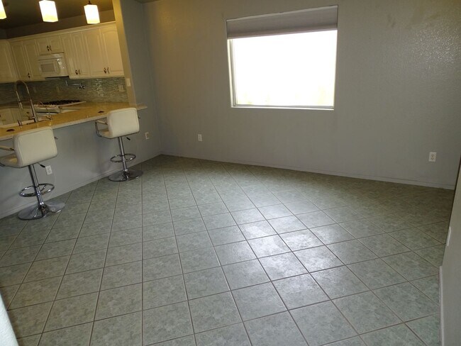 Building Photo - 3 Bedroom Single Story Northwest Vegas Home