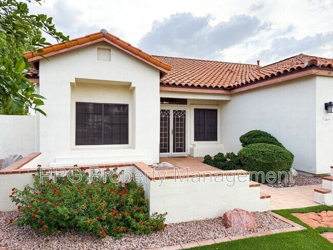 Building Photo - 5517 W Aster Dr