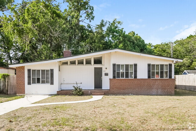 Building Photo - 6041 Terry Parker Dr N