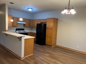 Building Photo - 102 Louie Ln