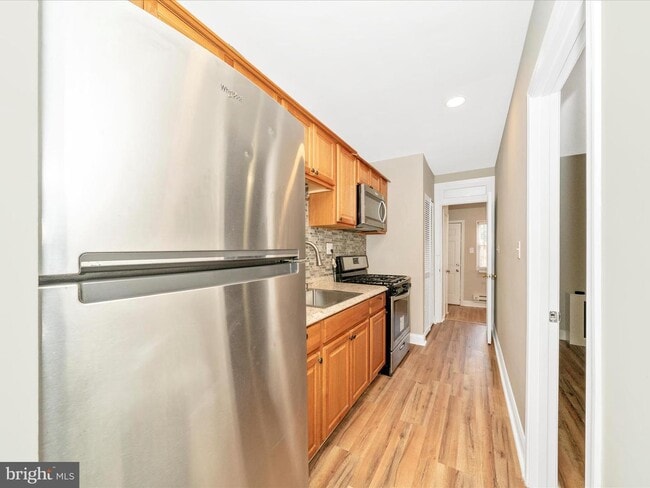 Kitchen - 4215 Dix St NE