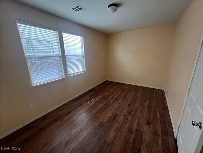Building Photo - 4151 Ponce Royal Ave