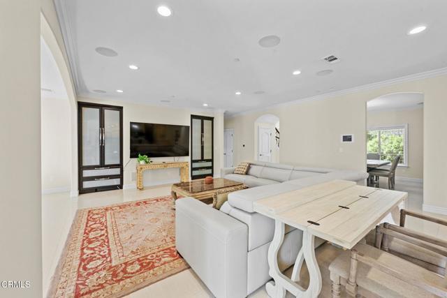 Building Photo - 3263 New York Dr