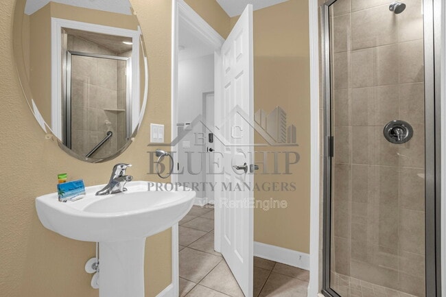 Building Photo - 14518 Damai Ln