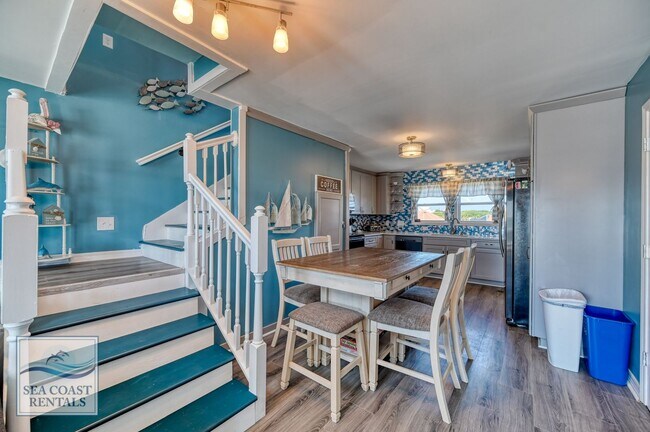 Building Photo - FURNISHED OFF-SEASON OCEANFRONT MONTHLY RENTAL -ONLY FEBRUARY LEFT