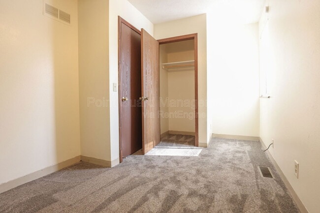 Building Photo - 3029 S 68th Ct