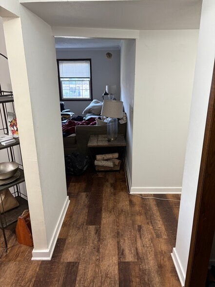 Building Photo - 2076 Chateau Ct