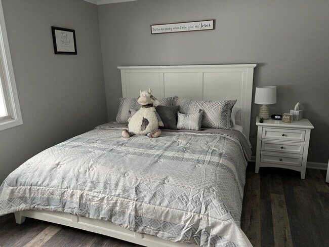 Primary Photo - 13470 Dixie Hwy