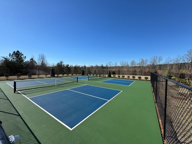 Building Photo - Spacious 1.5-Story 4BR Home with Bonus Room in Active 55+ Community