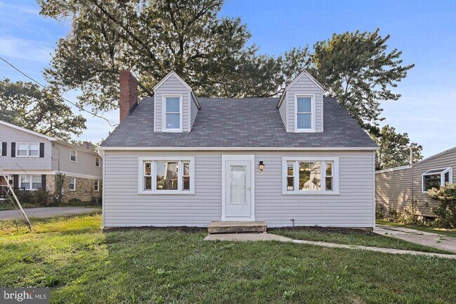 Building Photo - 423 Ingleside Ave