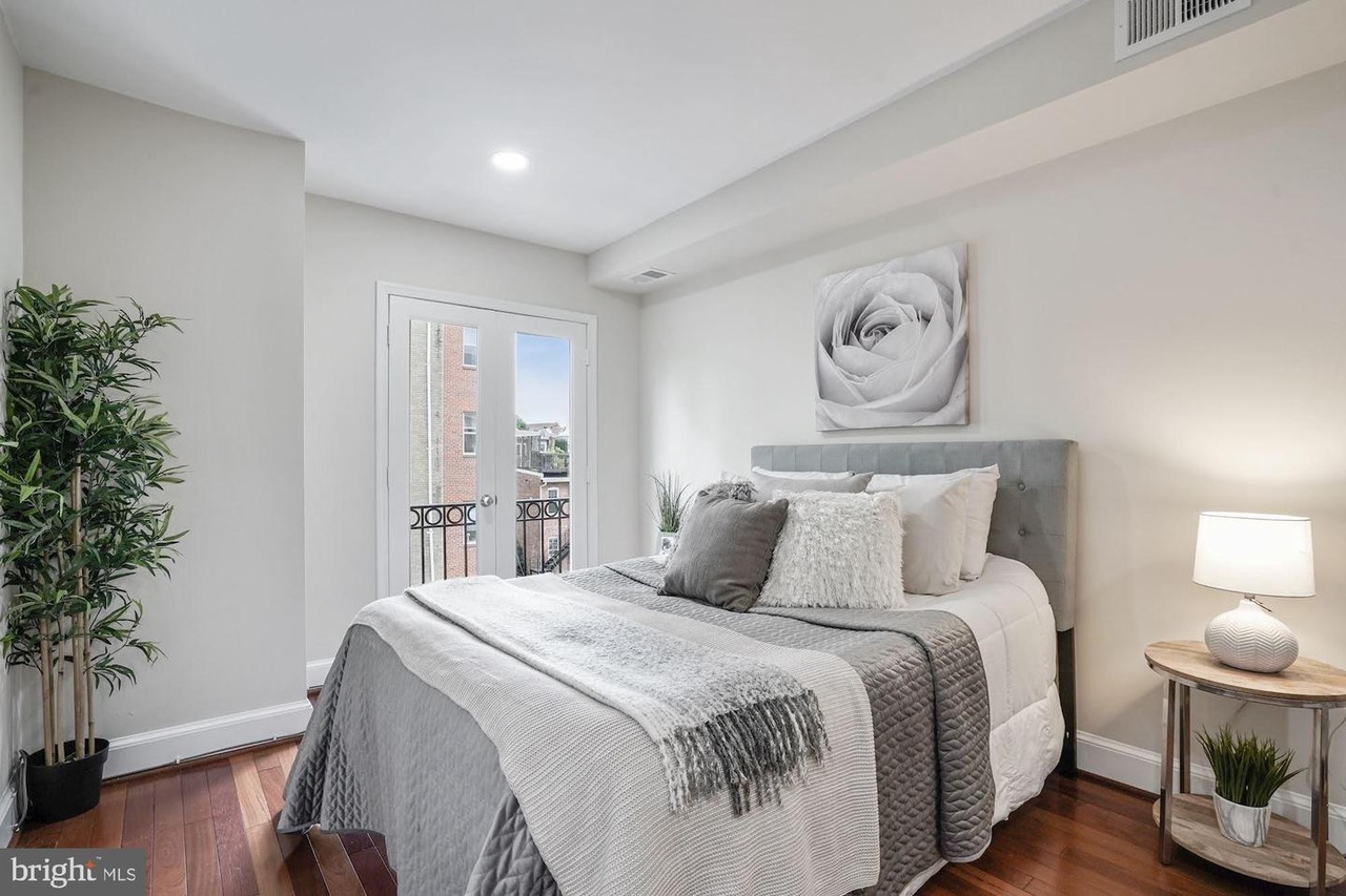 Main Bedroom - 1849 Kalorama Rd NW