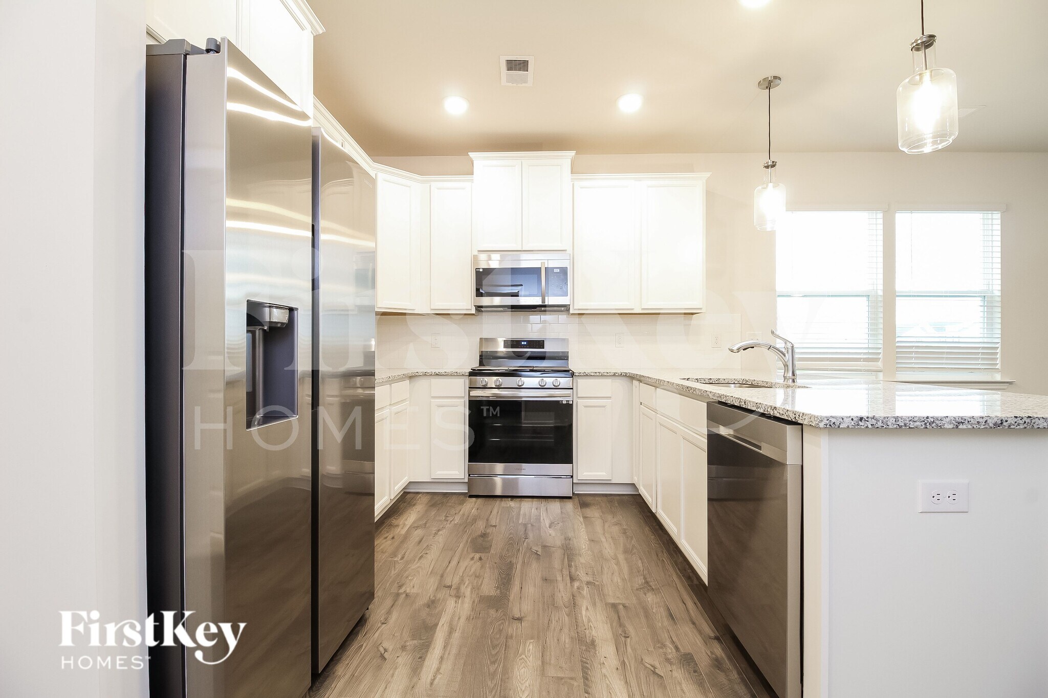 Building Photo - 423 Stonefence Dr