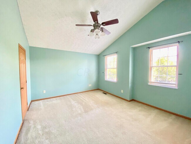 Building Photo - 129 Sapphire Ice Dr