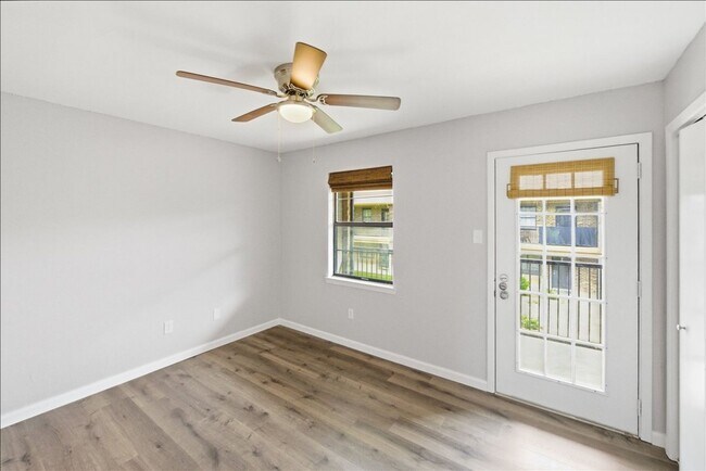 Building Photo - Baylor 2 Bedroom Condo