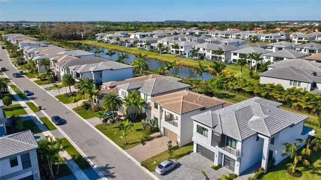 Building Photo - 8525 Crystal Downs Ave