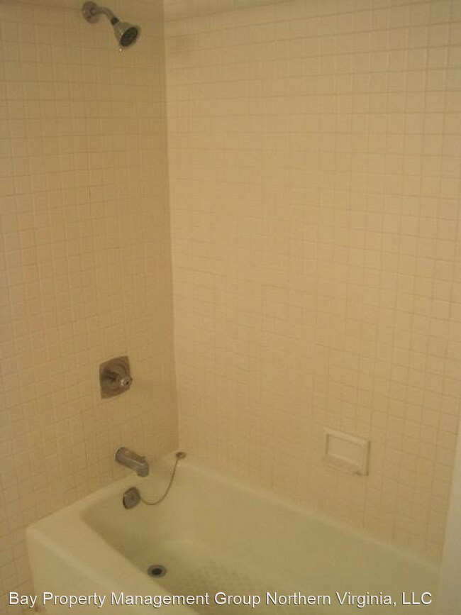 Building Photo - 2 br, 2 bath House - 3713 GEORGE MASON DR ...