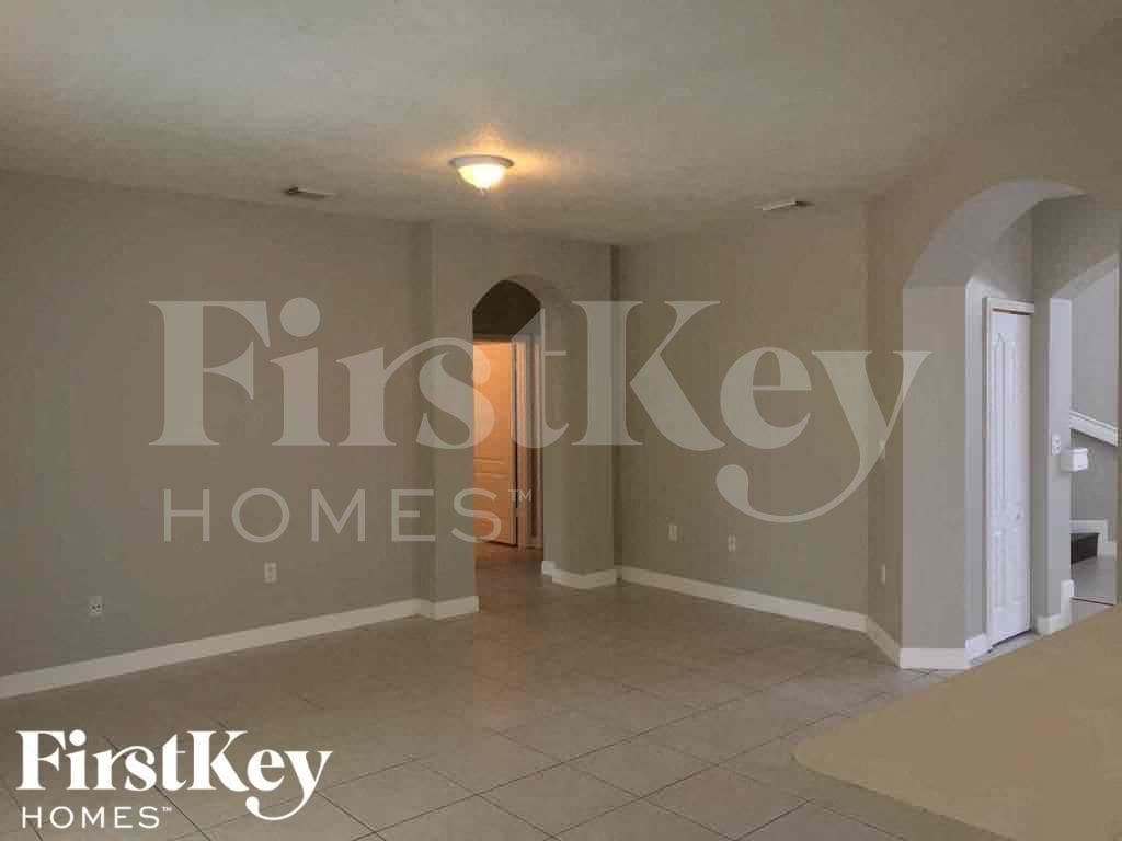 Building Photo - 15320 SW 141st Ct