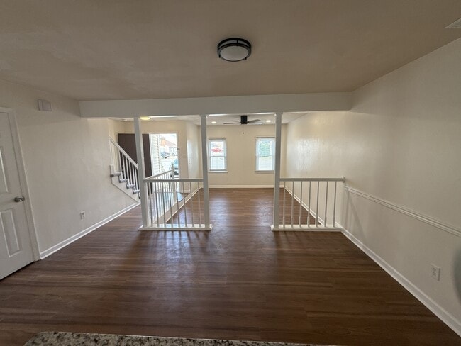 Building Photo - 5537 Lynbrook Lndg