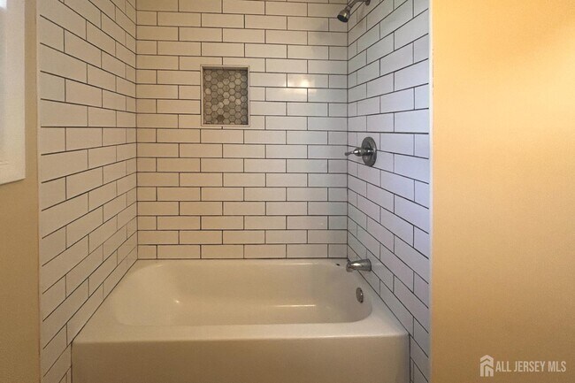 Building Photo - 13 Carpathia St