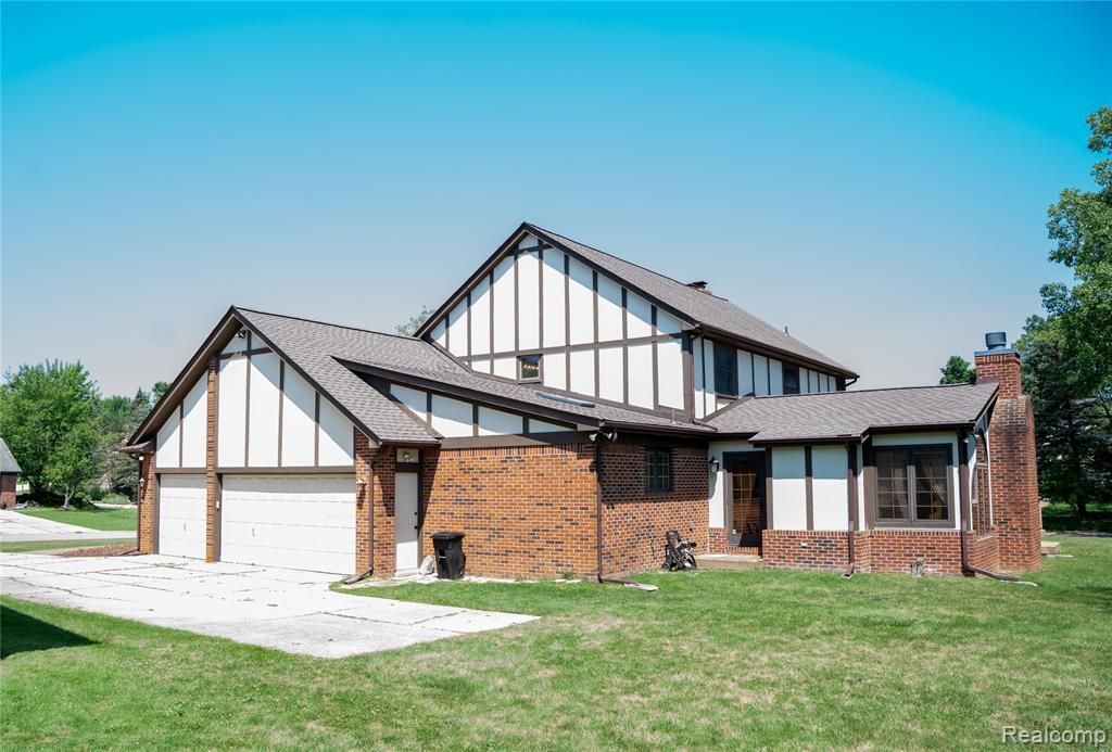 Building Photo - 6651 Arlington Dr