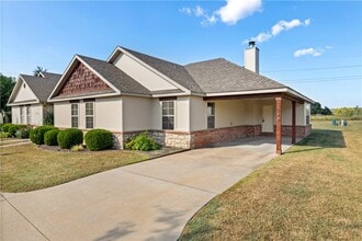 Building Photo - 3544 E Crow Ln