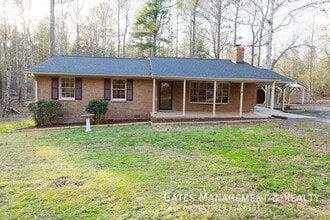 Building Photo - 7715 Leak Ln