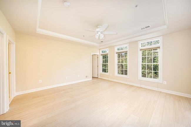 Building Photo - 3687 Spring Hollow Ln