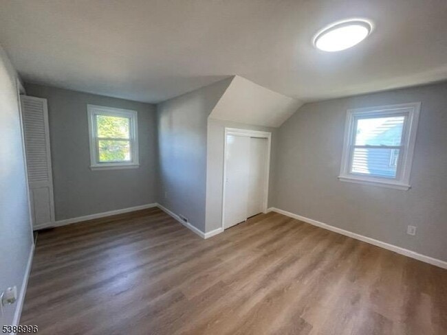 Building Photo - 752 Layton Dr
