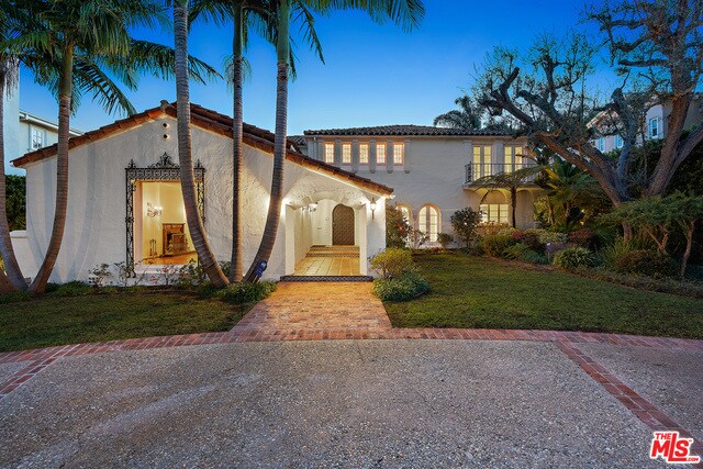 Building Photo - 711 N Linden Dr