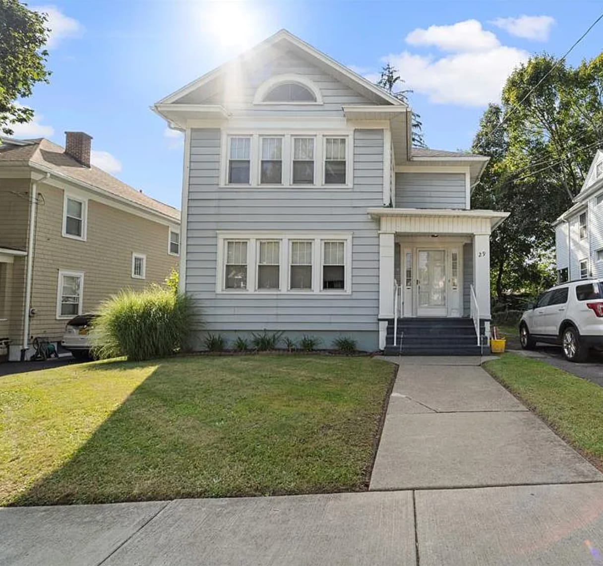 Building Photo - 29 Laurel Ave